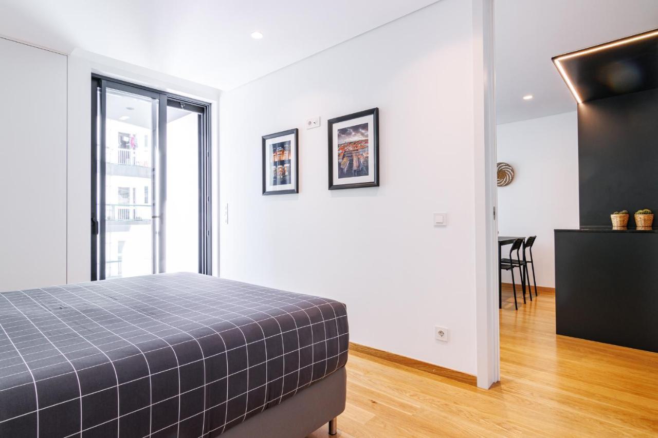 New Camoes Deluxe With Ac And Free Parking Apartamento