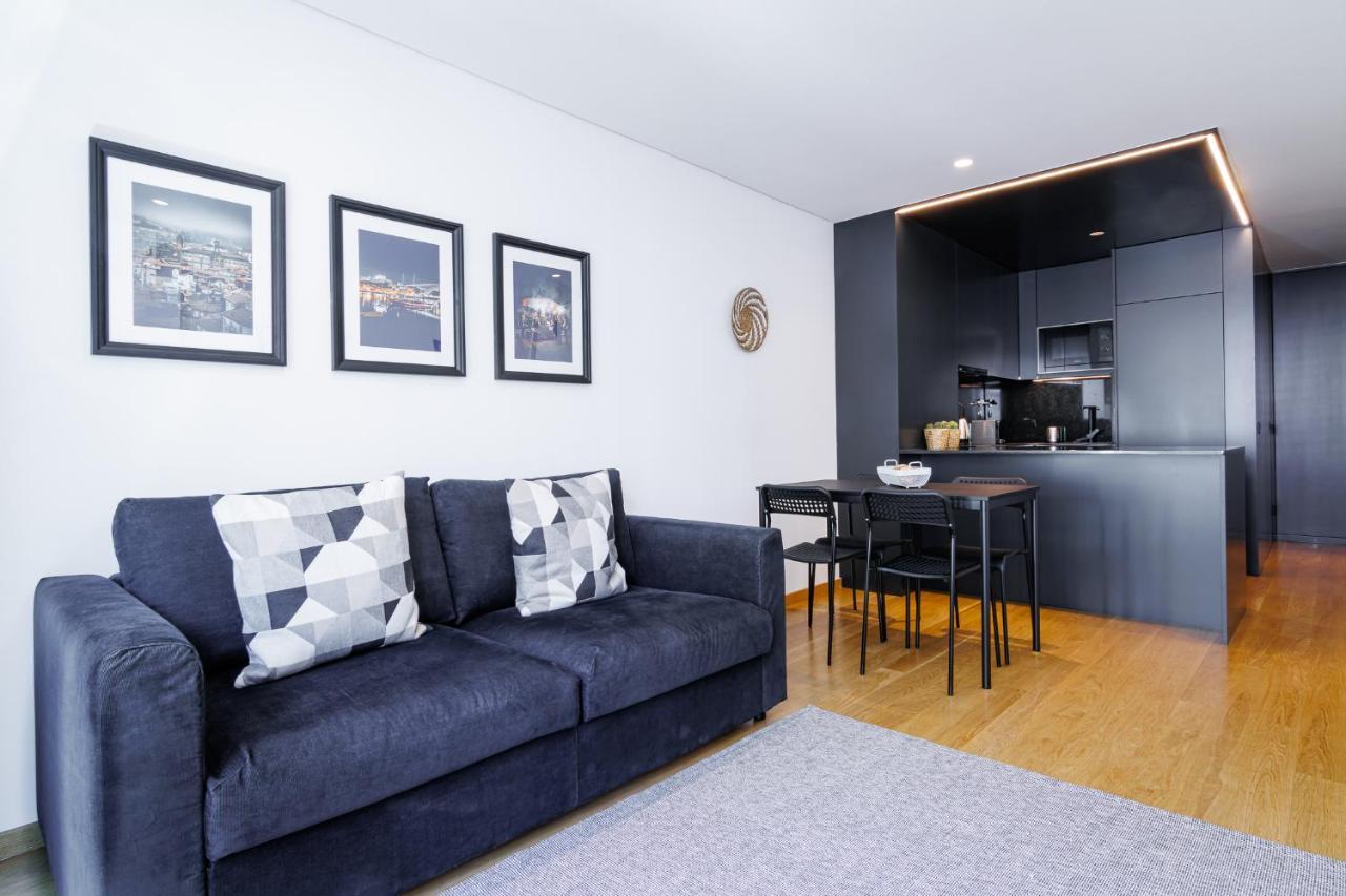 Apartamento New Camoes Deluxe With Ac And Free Parking Porto